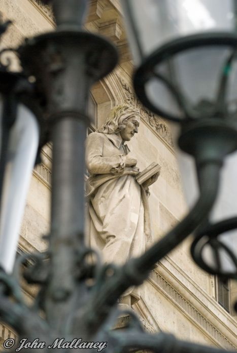 The Musée du Louvre