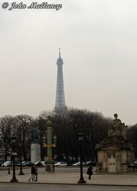 The Eiffel from place de Concorde 